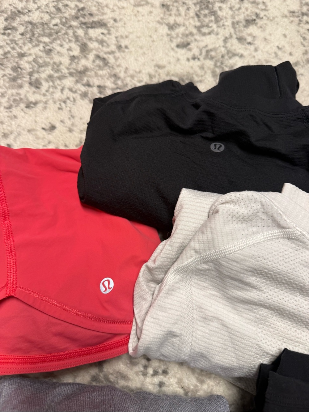 Lululemon Mixed Clothing Lot 11 Pieces Multiple Sizes Flawed Stains Pilling - Picture 5 of 15